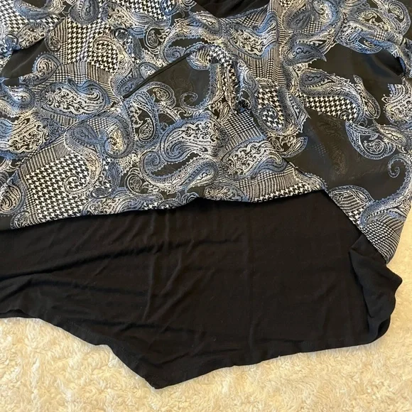 Apt 9 Light Weight Blouse w Under Shirt - Picture 5 of 6